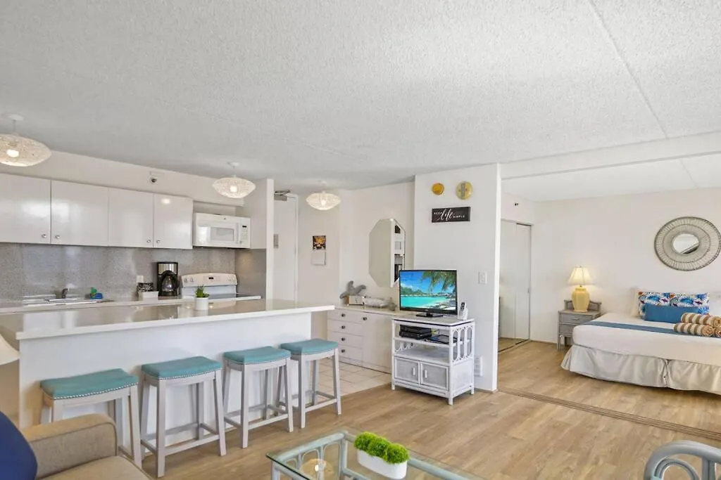 Ka Maluhia Suite, 1 Bed 1 Bath & 1 Free Parking Honolulu Apartment